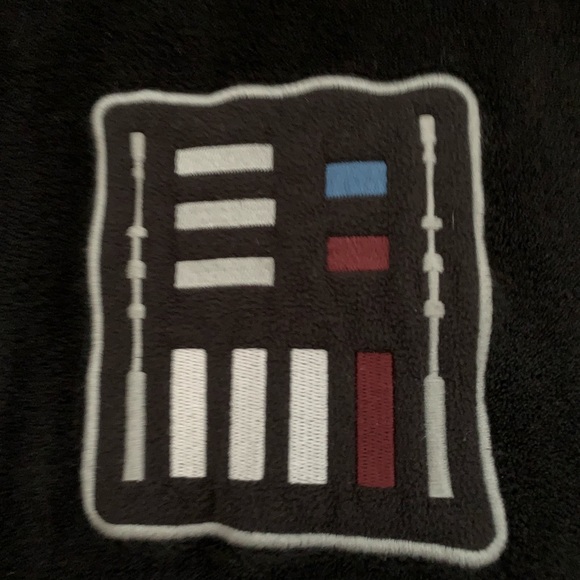 GapKids | Star Wars T™ Darth Vader
Graphic Sleep Hoodie Size 6 - Picture 10 of 11